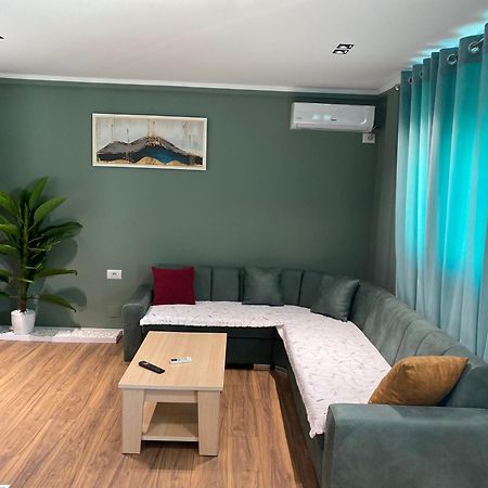 Novs Apartment3 Gjirokastra Zewnętrze zdjęcie